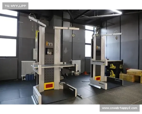 智能服装记录运动员生物数据，训练负荷与恢复情况一目了然